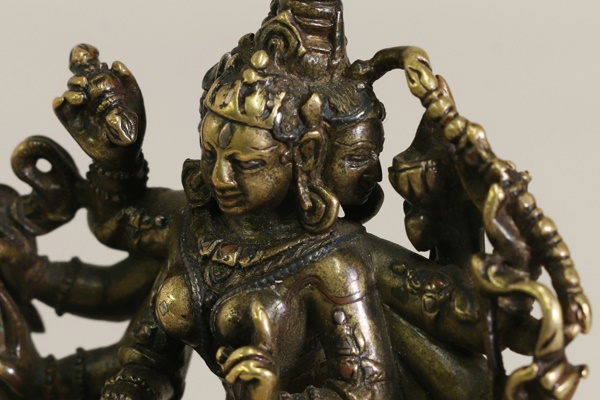 Seller ‘Shell Shocked’ as 12th Century Indian Bronze Makes £273,000